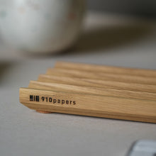 Load image into Gallery viewer, amberland . pen tray