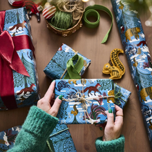 Load image into Gallery viewer, christmas wrapping paper (1 roll)
